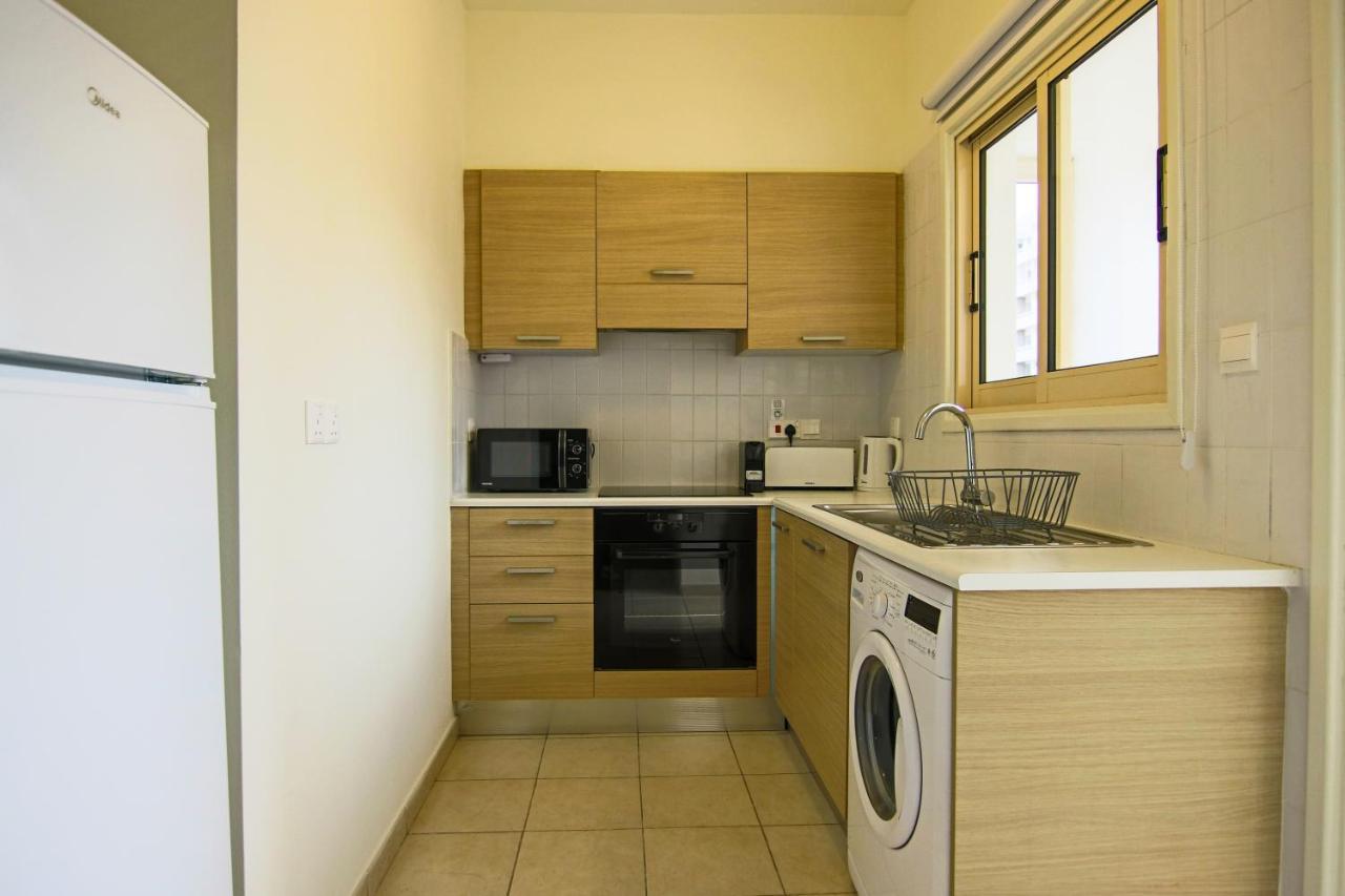 Phaedrus Living City View Luxury Iras Flat 102 Nikozja Zewnętrze zdjęcie